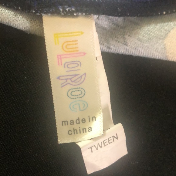 LulaRoe Tween Printed Leggings - Picture 2 of 2